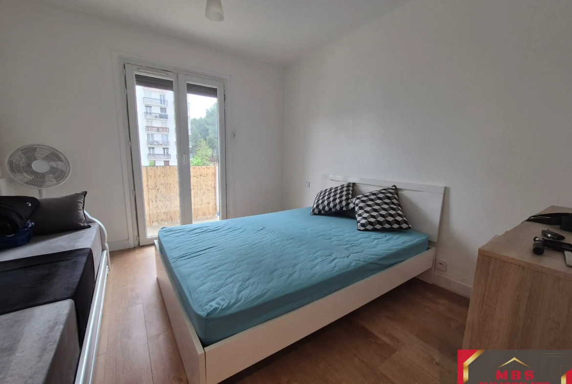 Appartement t5 lumineux avec balcon à Perpignan proximité université 