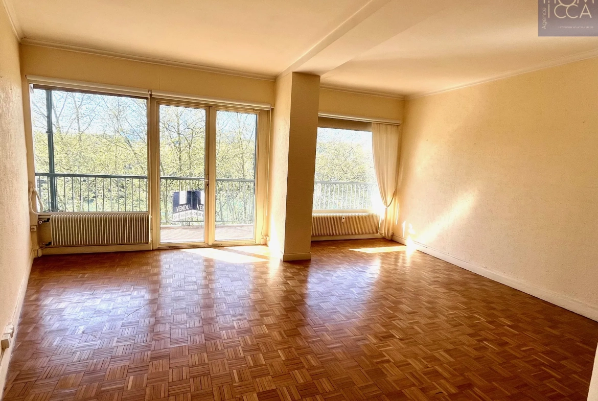 A vendre Grand T2 avec vue panoramique sur la Saône à Lyon 4e quai Joseph Gillet 