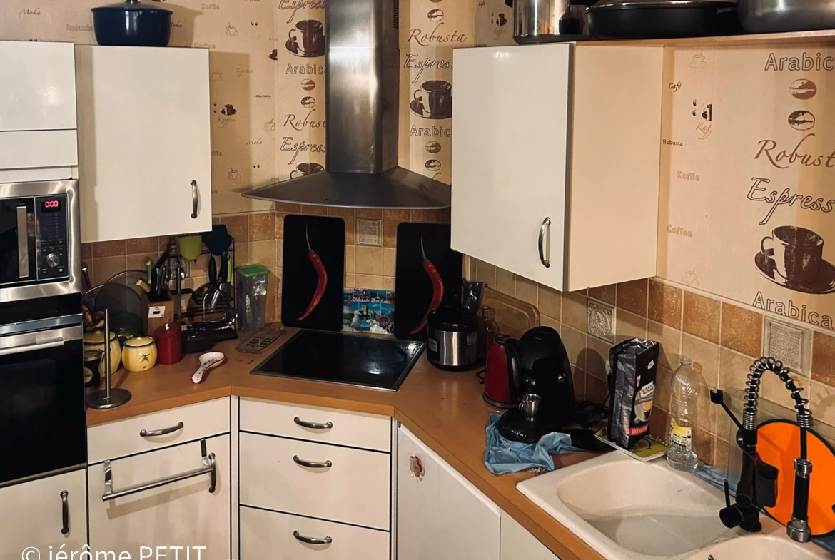 Maison de plain-pied de 100 m² avec grand jardin à Saint Aubin des Chateaux 
