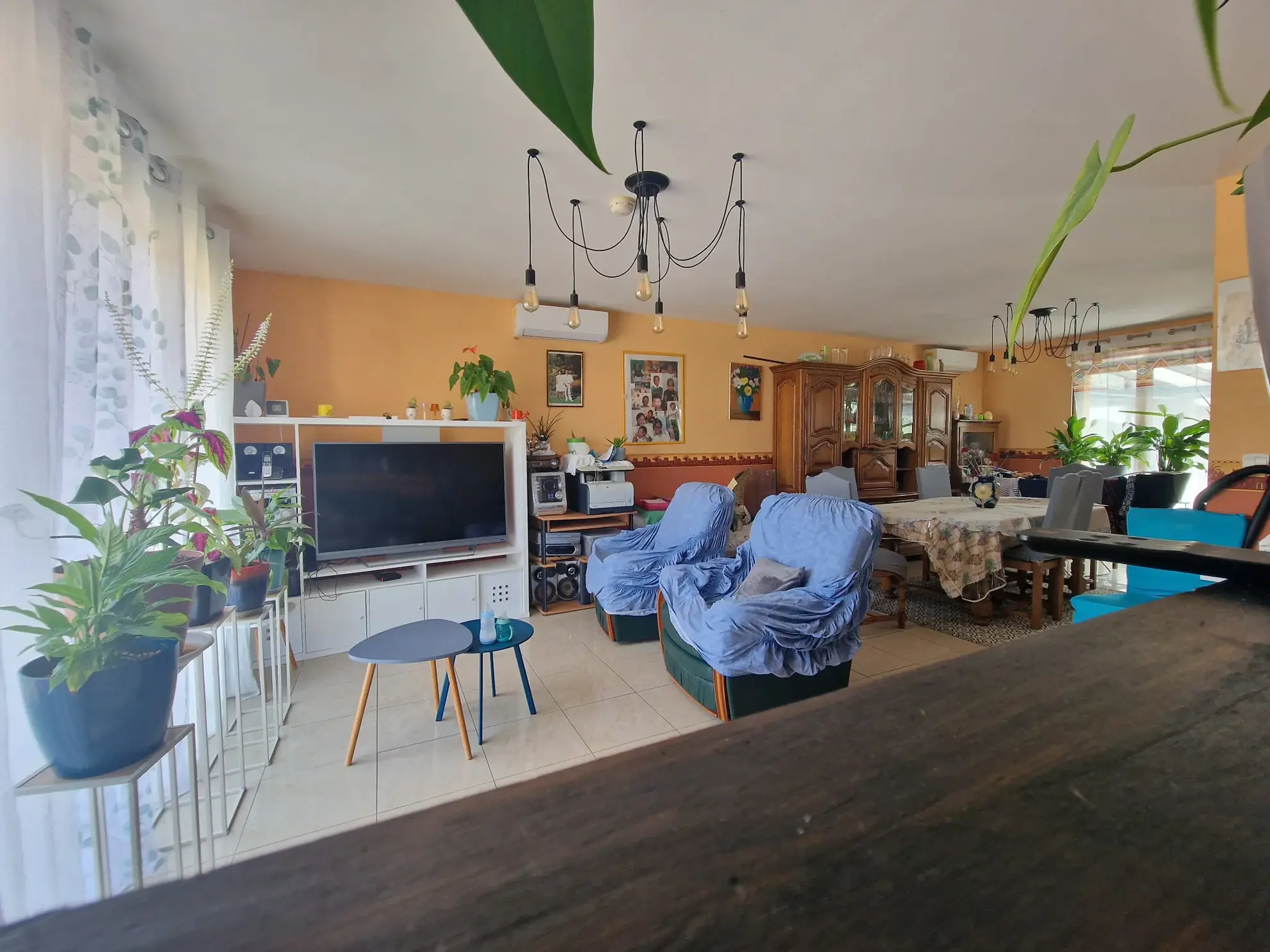 Maison de plain-pied de 100 m² avec grand jardin à Saint Aubin des Chateaux 