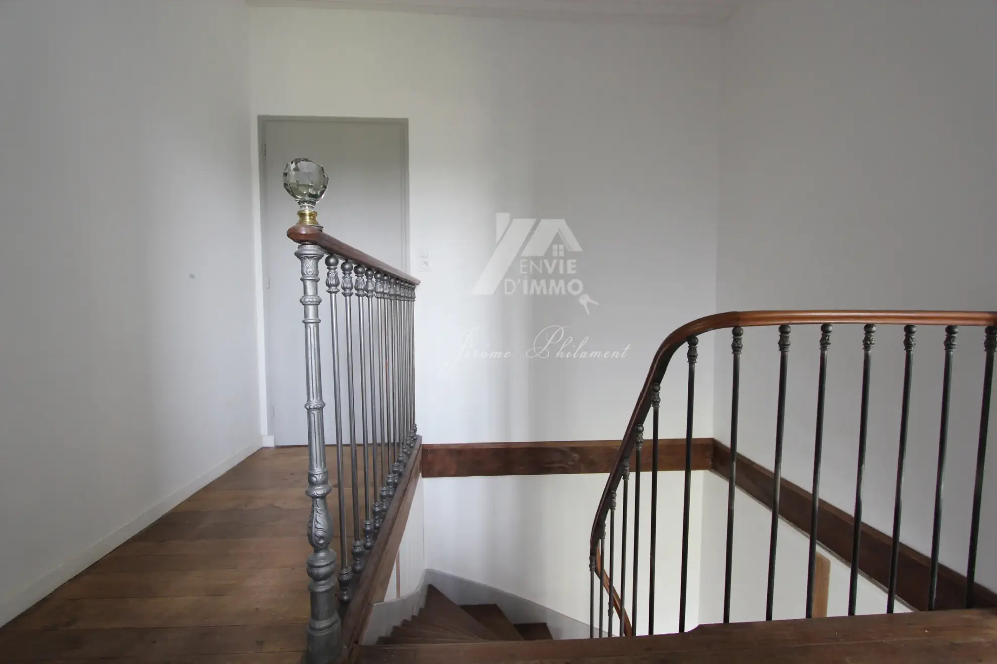 Superbe maison bourgeoise rénovée de 1850 à Coulonges-sur-l'Autize avec grand terrain 