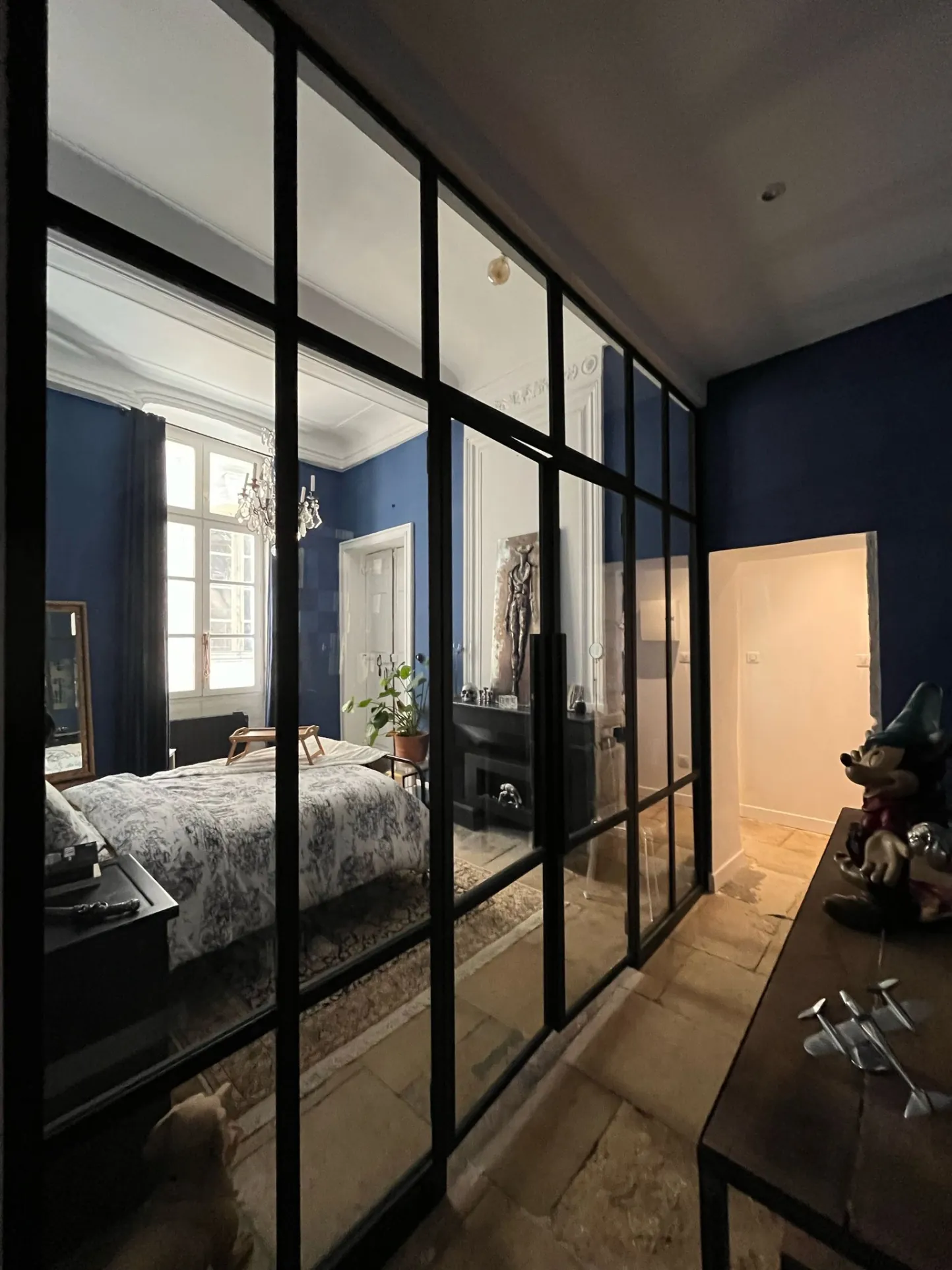 Appartement de charme de 68 m² au centre de Nîmes, Écusson 
