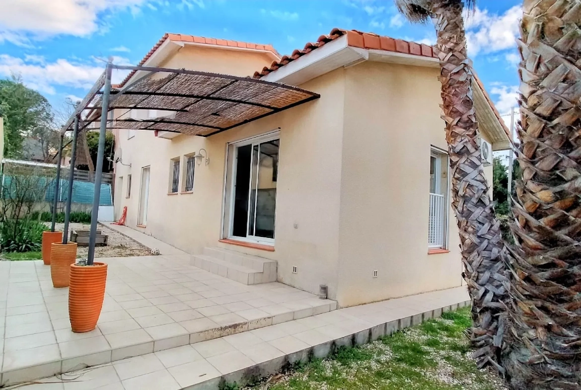 Villa 3 Faces à Canohes - Calme, Lumineuse, avec Jardin et Terrasse 