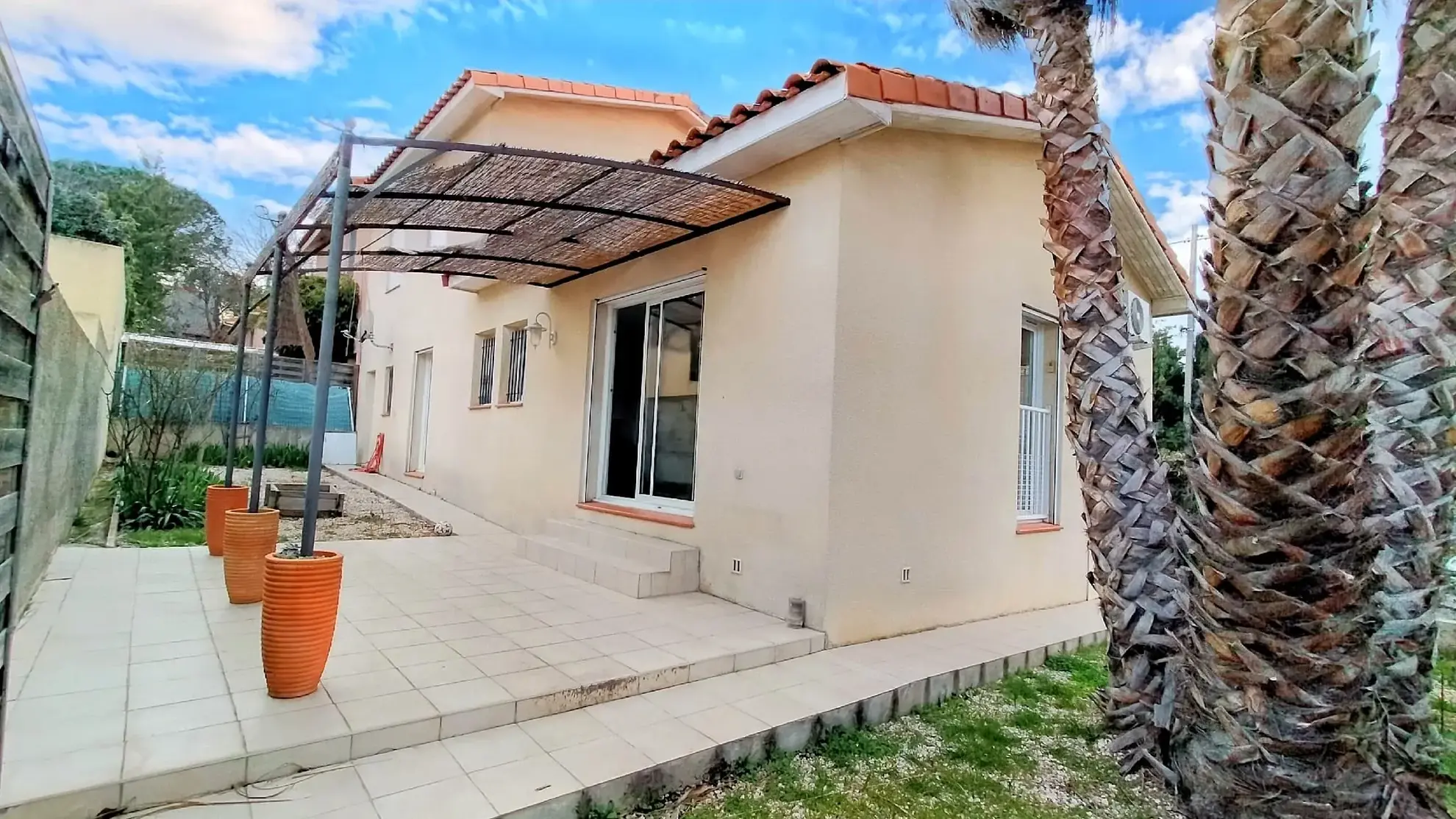 Villa 3 Faces à Canohes - Calme, Lumineuse, avec Jardin et Terrasse 