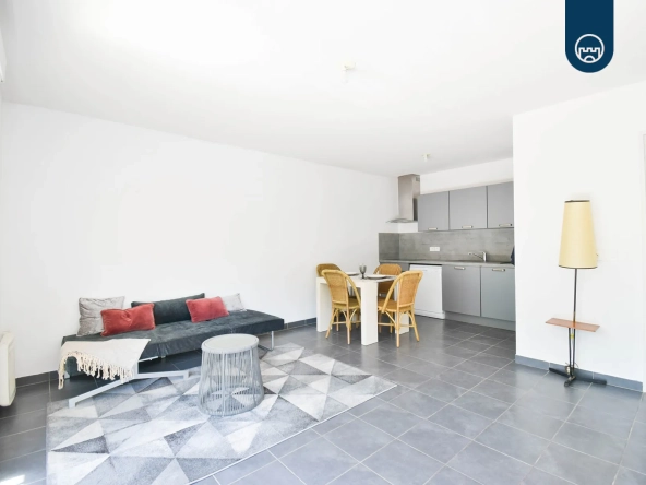 Appartement 2 pièces de 46 m² à Nice avec terrasse en vente proche commodités 