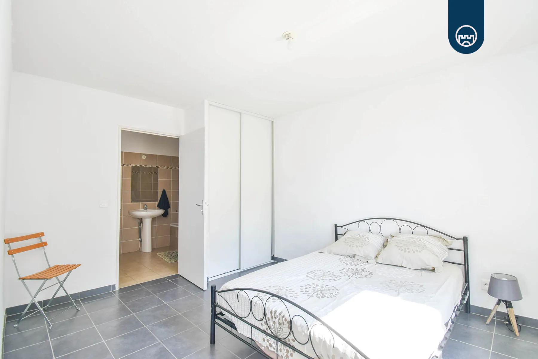 Appartement 2 pièces de 46 m² à Nice avec terrasse en vente proche commodités 