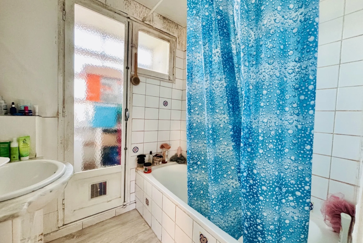 Appartement T3 à vendre à Marseille 10e, secteur Romain Rolland - Opportunité d'investissement locatif 