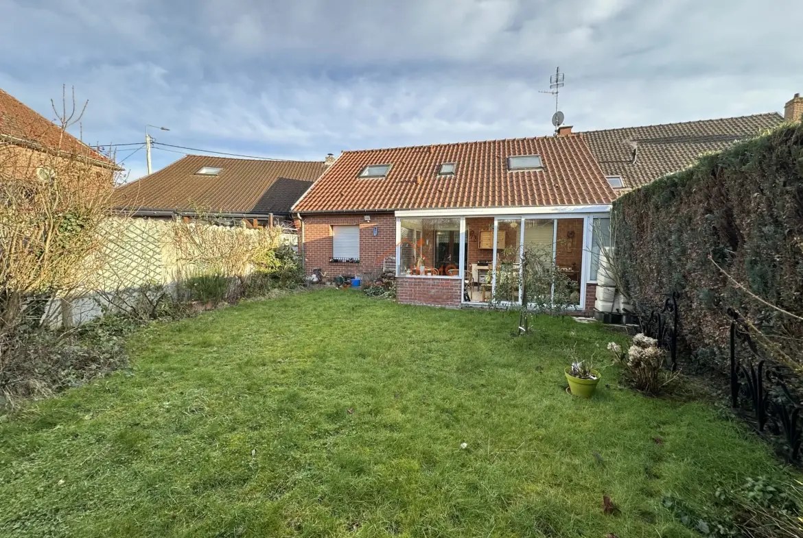 À vendre maison semi plain-pied à Wallers, 3 chambres, jardin, garage, économie d'énergie 
