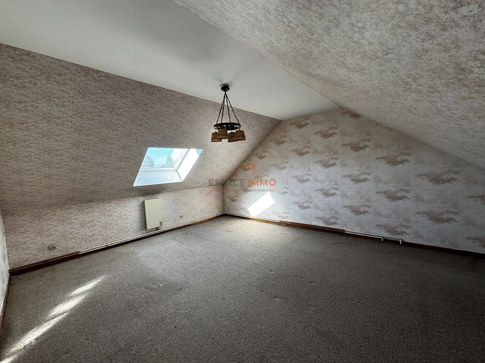 À vendre maison semi plain-pied à Wallers, 3 chambres, jardin, garage, économie d'énergie 