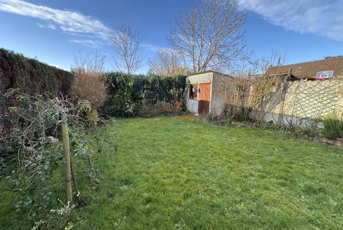 À vendre maison semi plain-pied à Wallers, 3 chambres, jardin, garage, économie d'énergie 