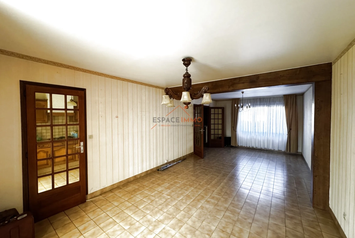 À vendre maison semi plain-pied à Wallers, 3 chambres, jardin, garage, économie d'énergie 