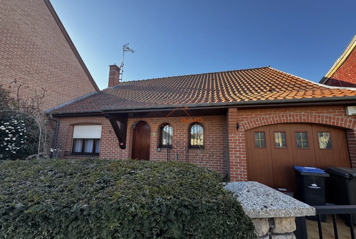 À vendre maison semi plain-pied à Wallers, 3 chambres, jardin, garage, économie d'énergie 