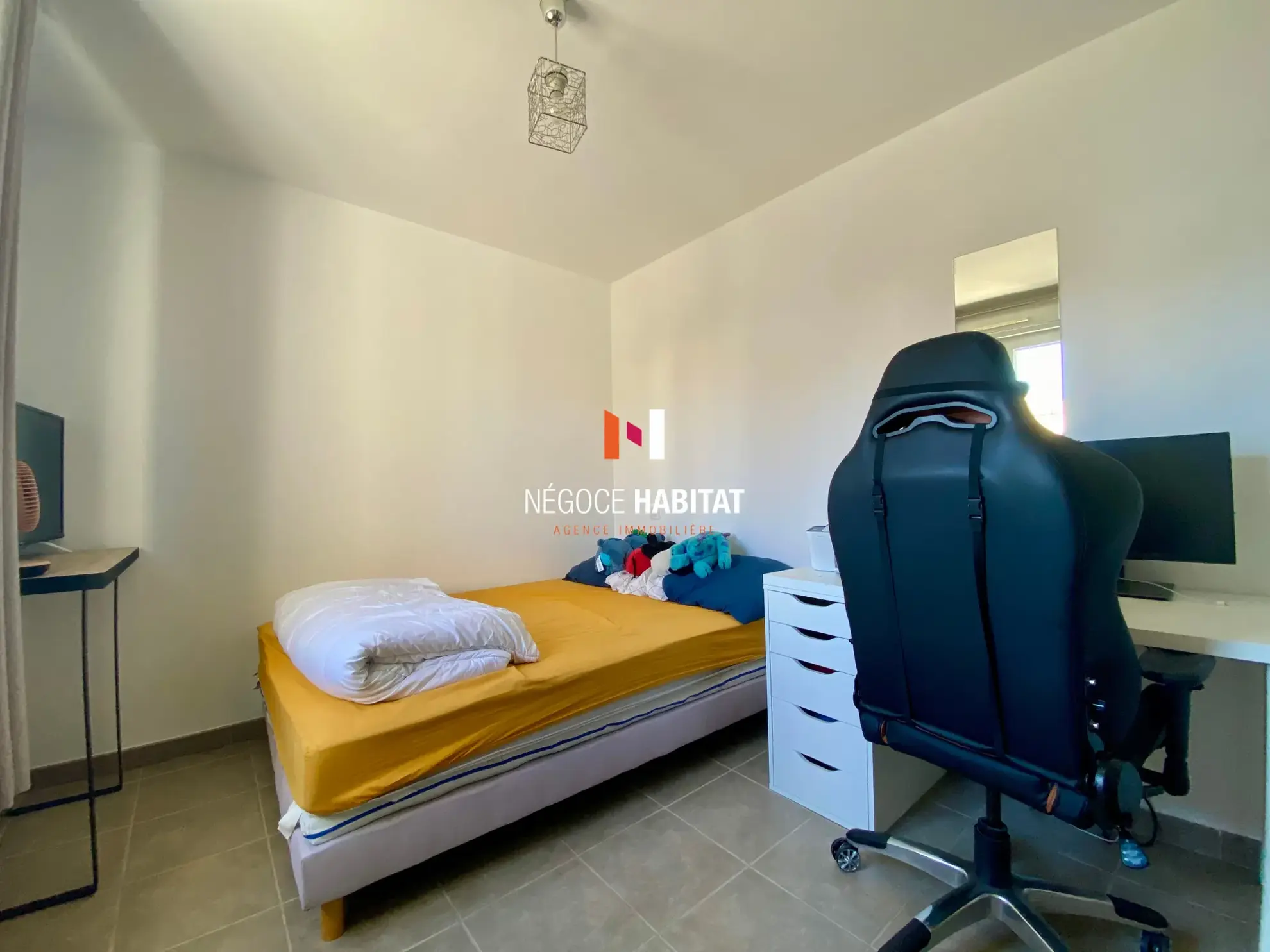 Villa T4 avec terrasse et garage à Beauvoisin, 90 m² 
