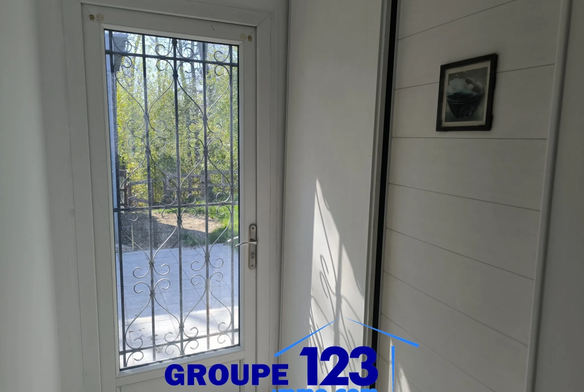 Maison 44 m² à Bonnard avec garage et terrasse proche de Joigny et Migennes 