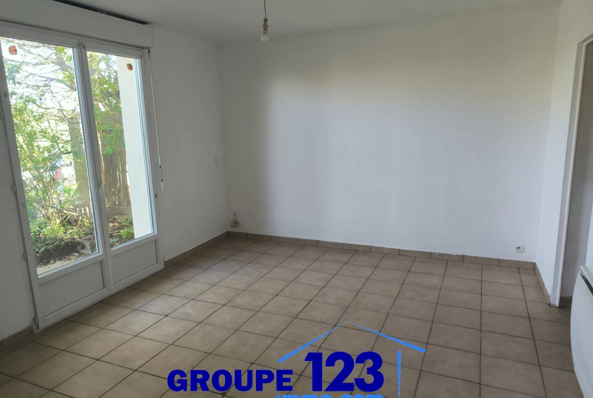 Maison 44 m² à Bonnard avec garage et terrasse proche de Joigny et Migennes 