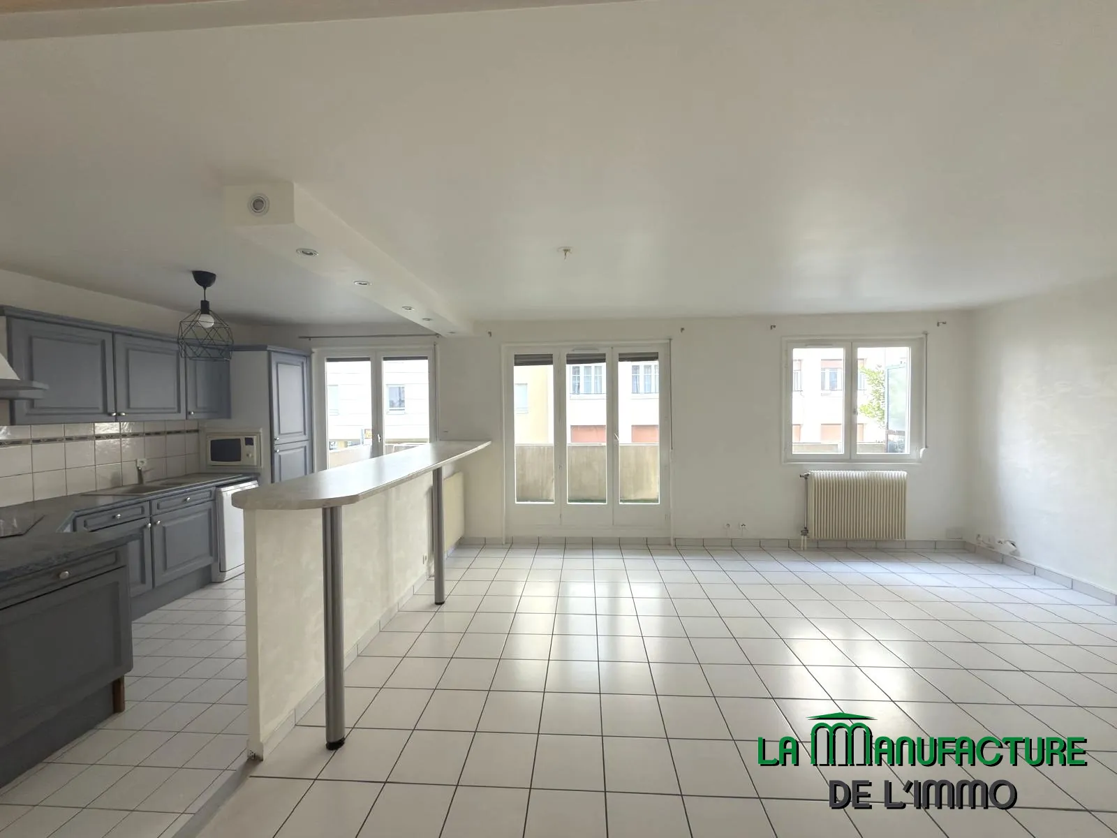 Appartement F2 bis avec balcon, cave et garage à Saint-Étienne 