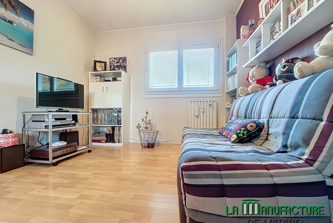 Appartement F5 avec balcon, cave et vue à Saint-Étienne - Secteur Portail Rouge 