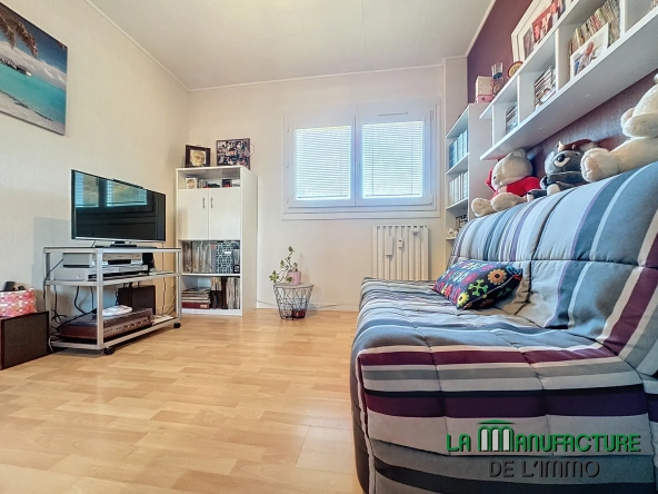 Appartement F5 avec balcon, cave et vue à Saint-Étienne - Secteur Portail Rouge 