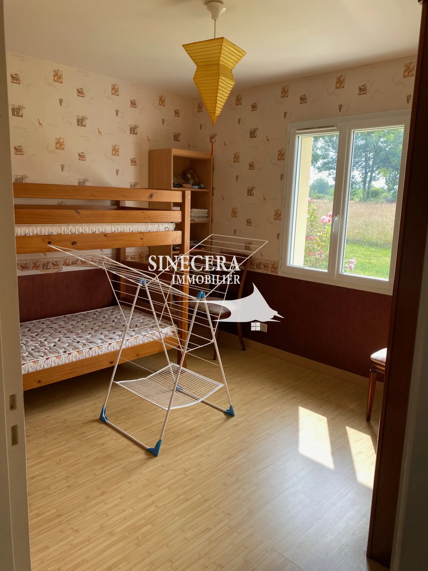 Maison lumineuse de 144 m² avec grand terrain à Riberac 