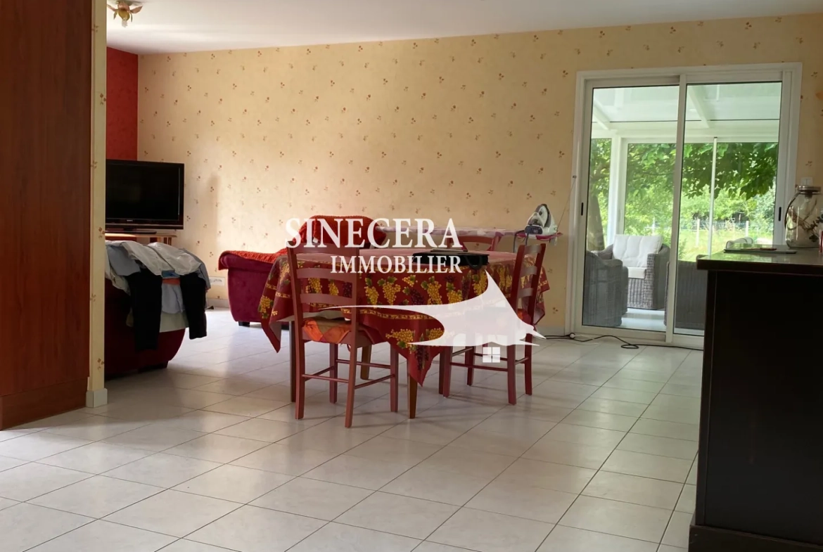 Maison lumineuse de 144 m² avec grand terrain à Riberac 