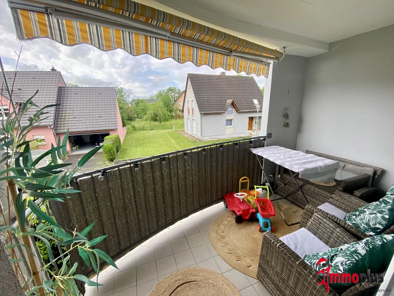 Appartement 2 pièces à Saint-Louis Bourgfelden avec terrasse et parking 
