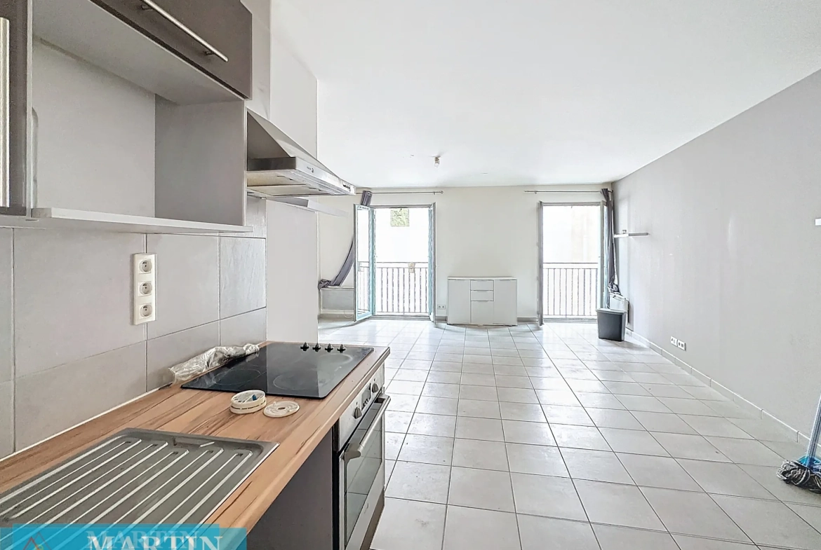Studio à Céret avec locataire en place, idéal pour investisseurs, 39 m2 