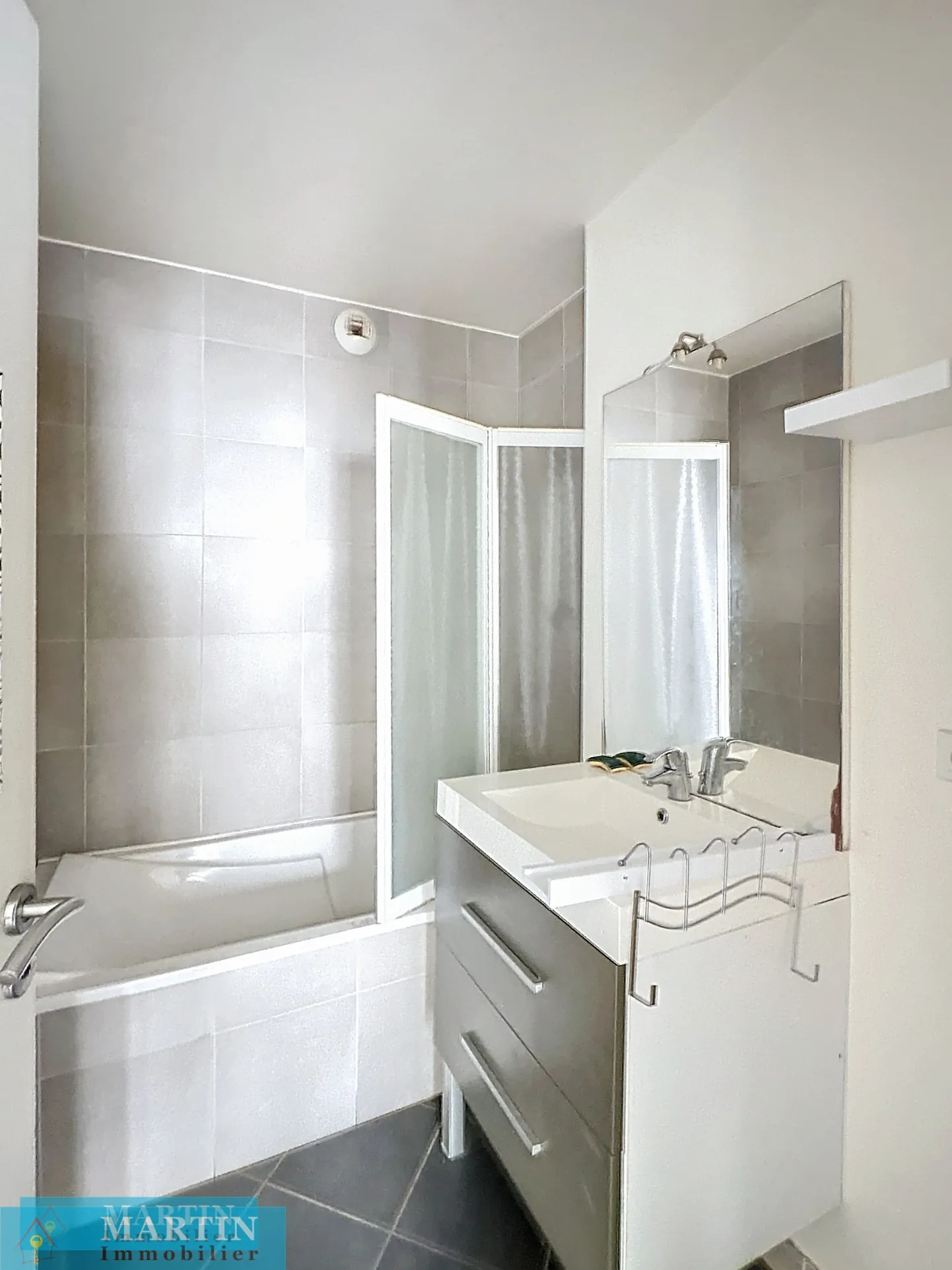Studio à Céret avec locataire en place, idéal pour investisseurs, 39 m2 