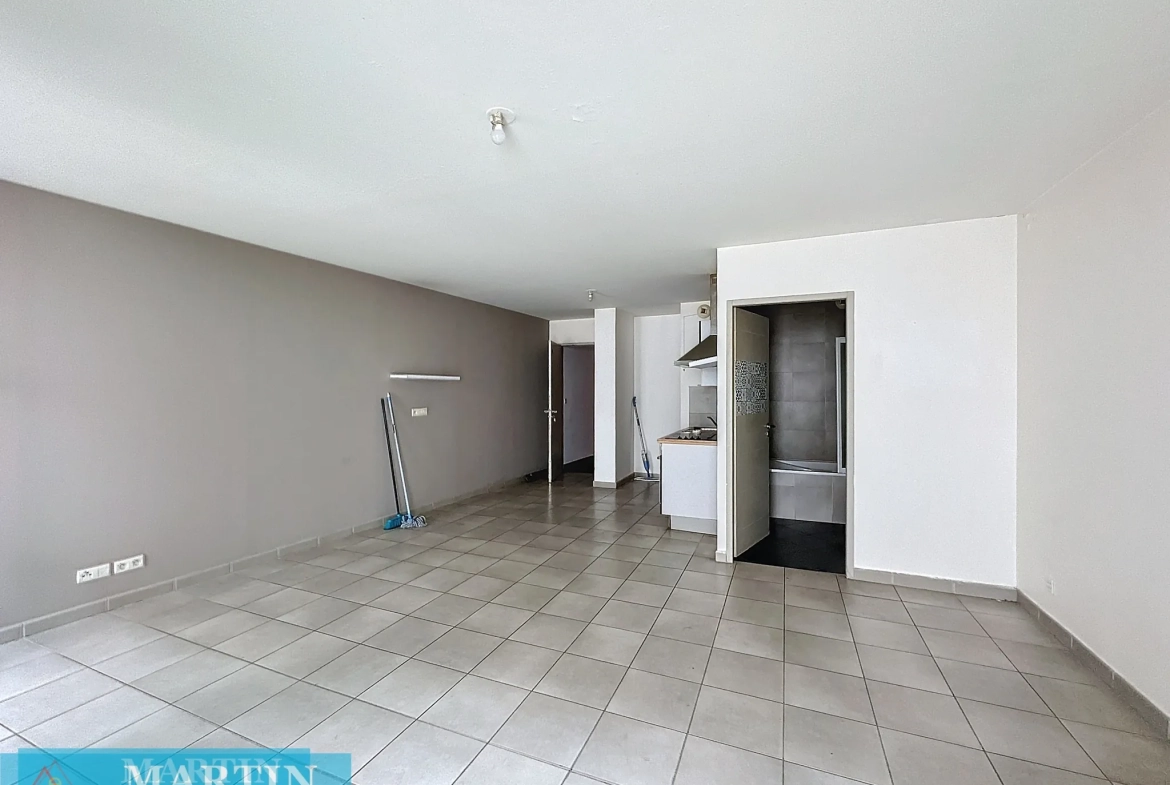Studio à Céret avec locataire en place, idéal pour investisseurs, 39 m2 