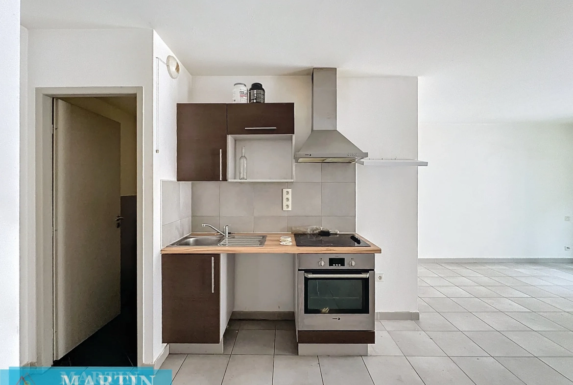 Studio à Céret avec locataire en place, idéal pour investisseurs, 39 m2 