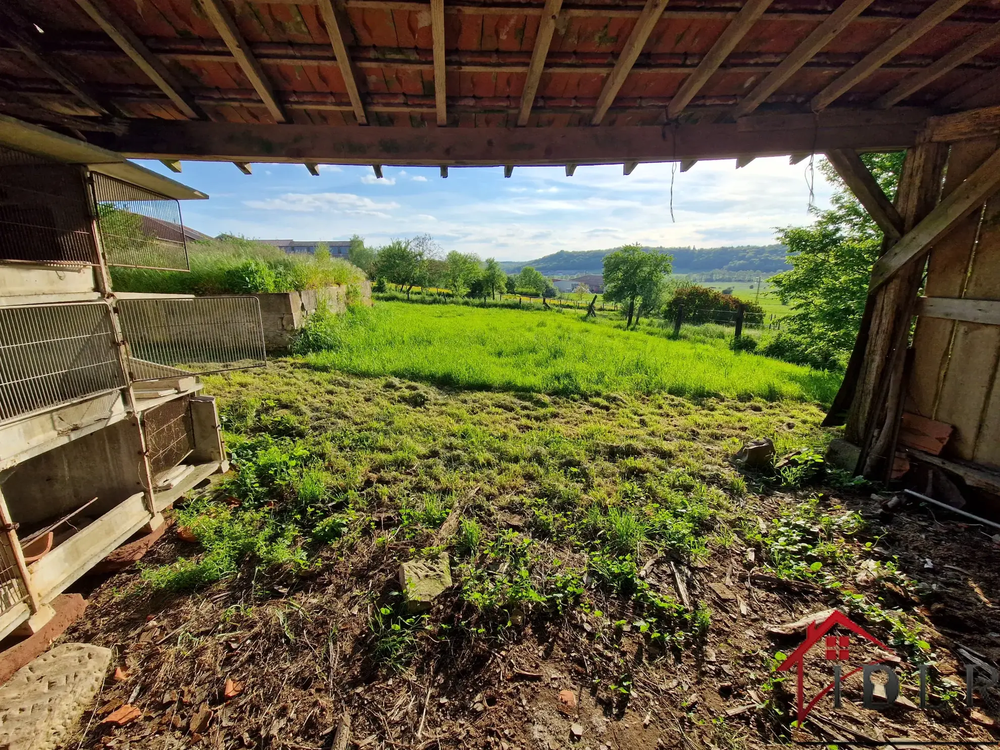 Maison ancienne de 146 m² avec dépendances et potentiel dans le village de Tollaincourt 