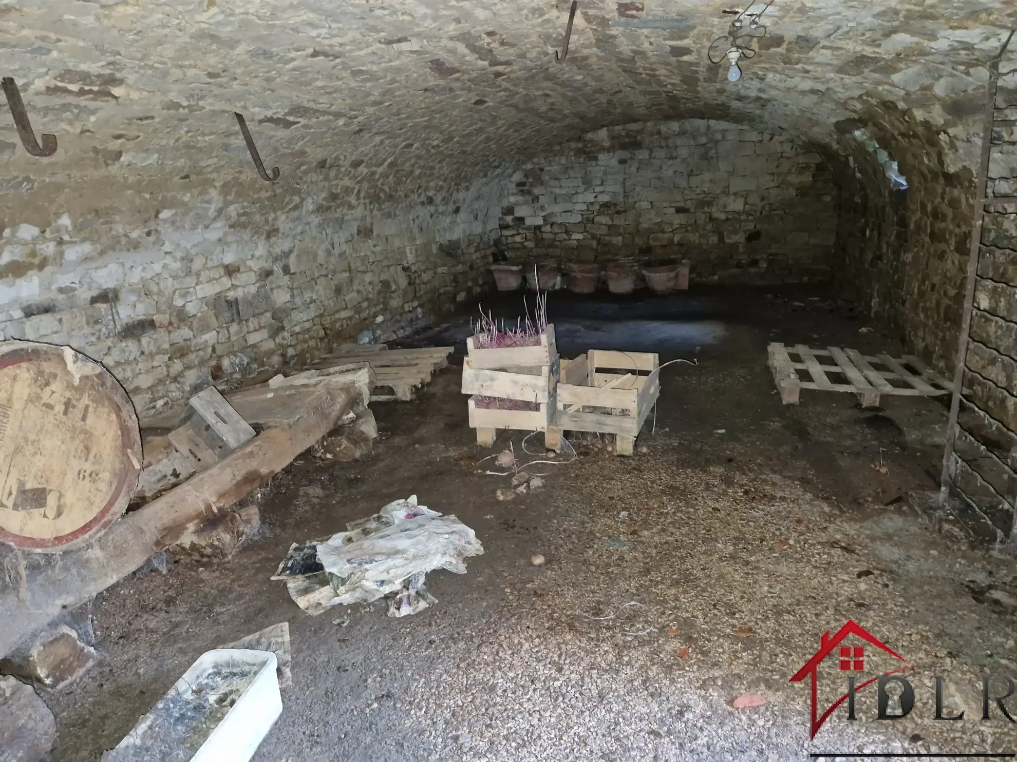 Maison ancienne de 146 m² avec dépendances et potentiel dans le village de Tollaincourt 