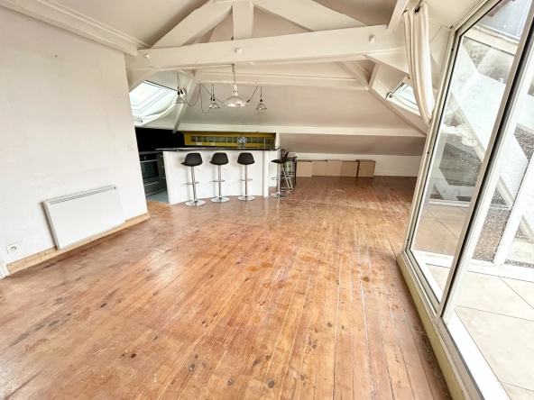 Appartement 2 pièces avec terrasse en vente à Nice Nord - Dernier étage