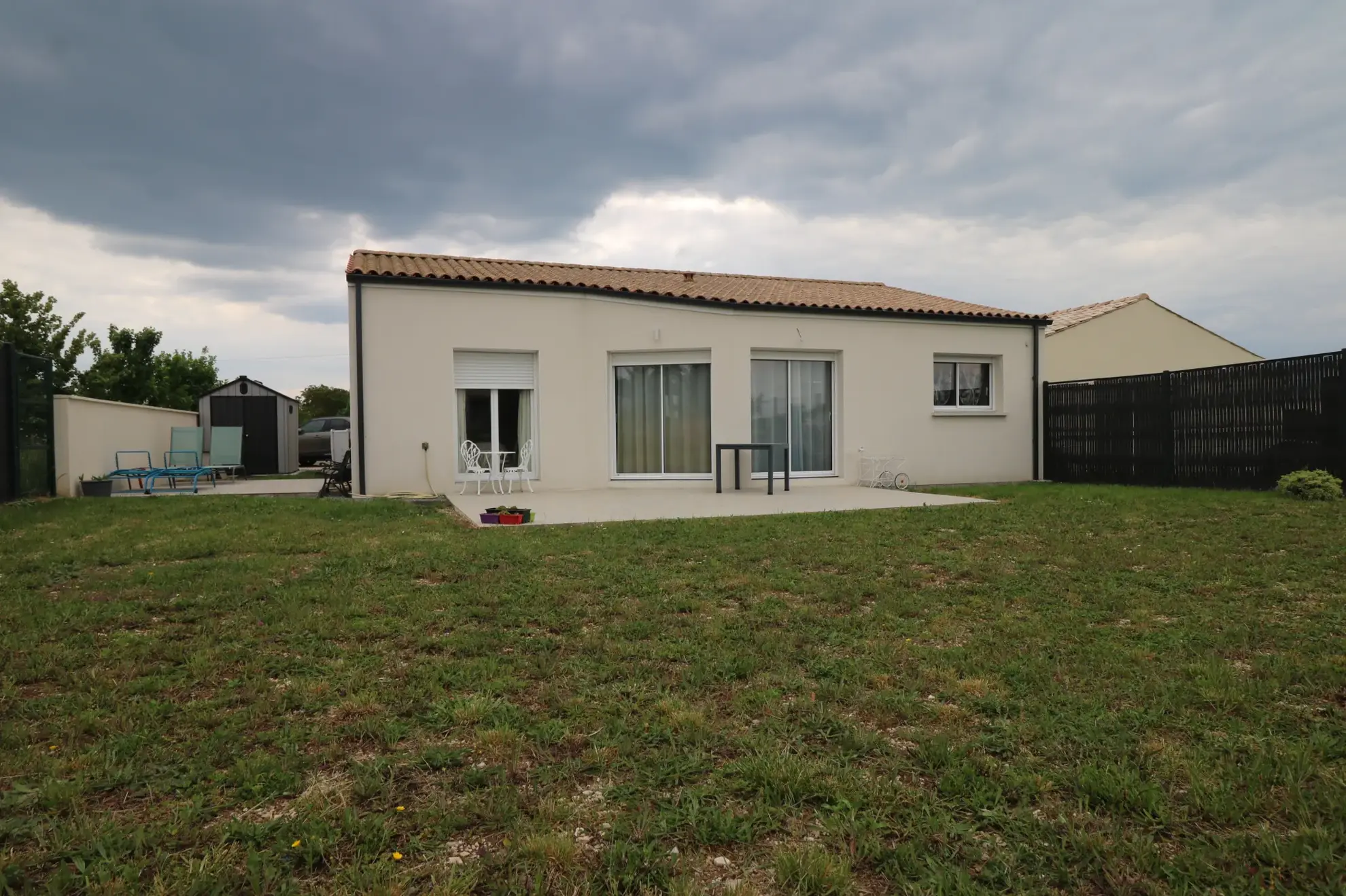 Maison neuve de 4 pièces avec garage et jardin à Saint Hilaire de Villefranche 