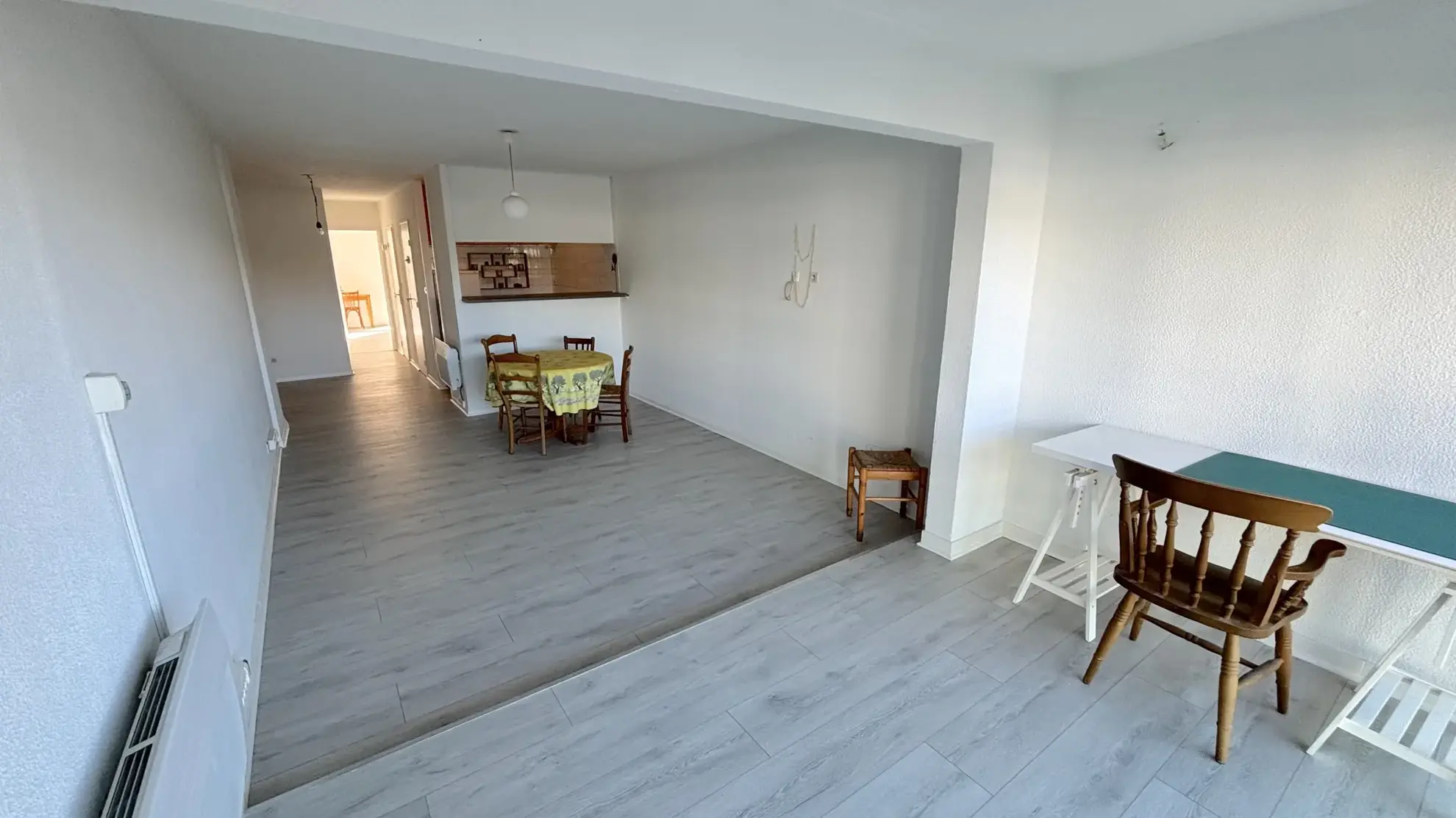 Vente d'un appartement F2 à Carnon-Plage avec loggia et vue port 