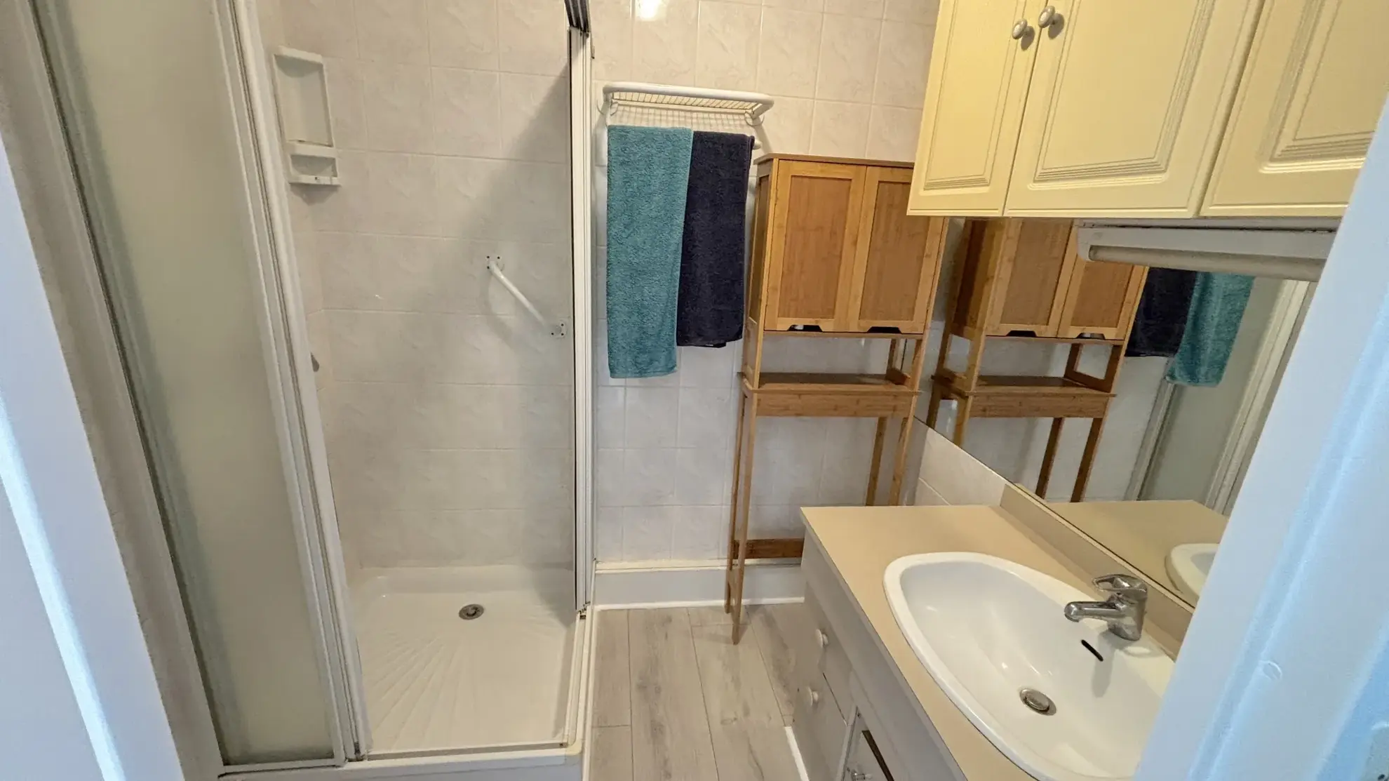 Vente d'un appartement F2 à Carnon-Plage avec loggia et vue port 