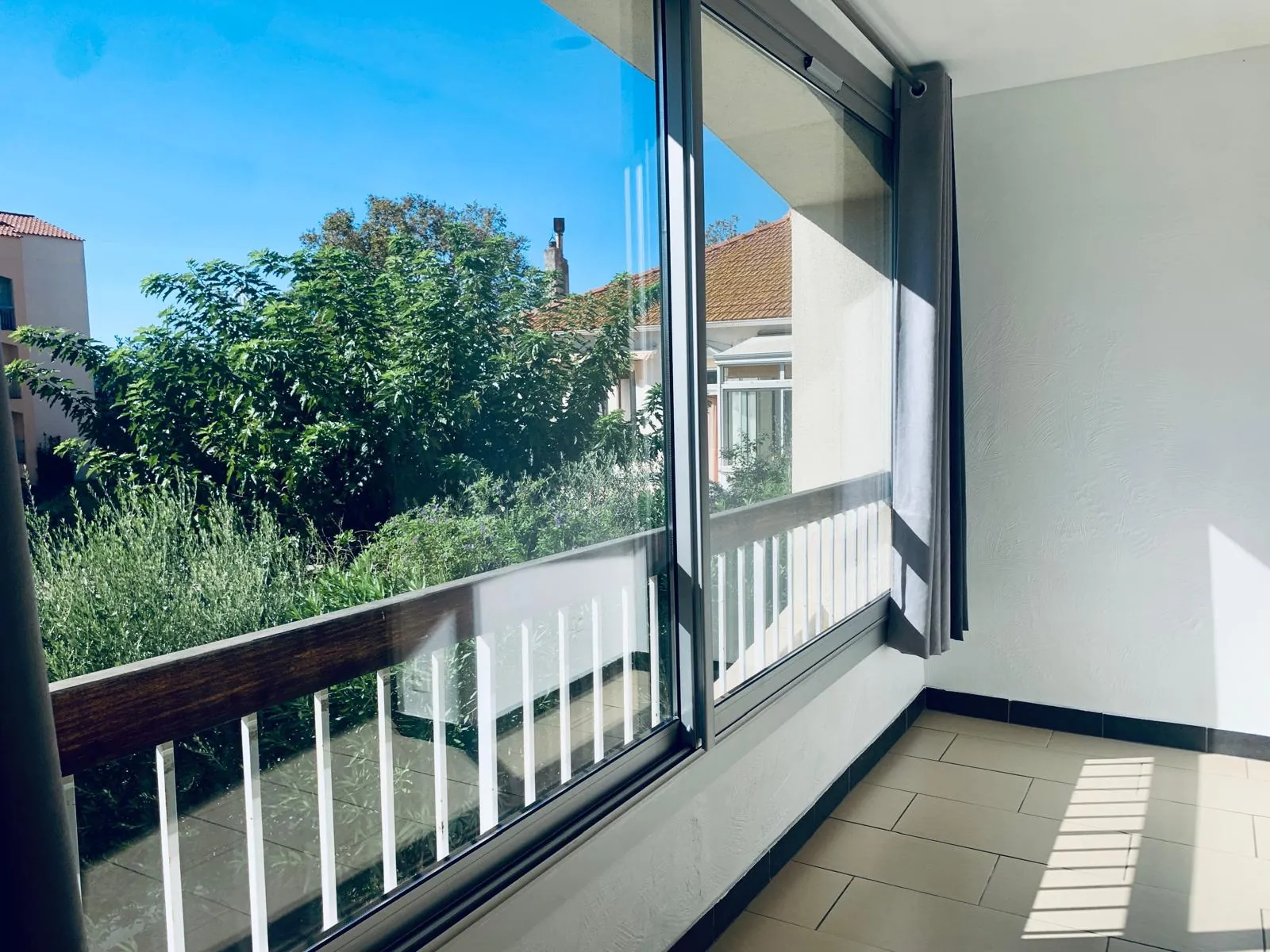 A vendre studio 33 m² avec parking et grenier à Six Fours les plages 