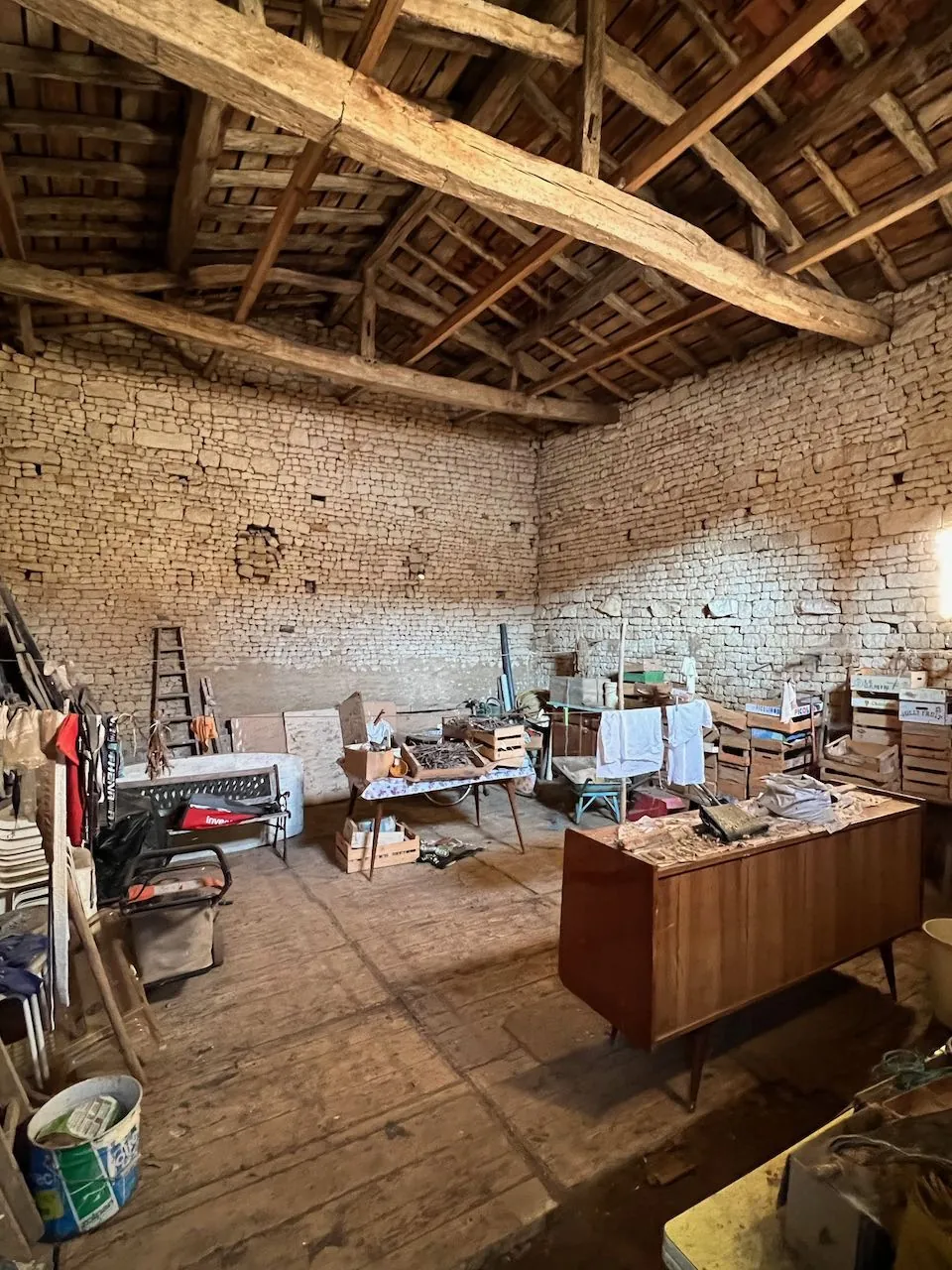 Maison à vendre à Sainte Gemme la Plaine avec jardin et dépendances - 101 m² 