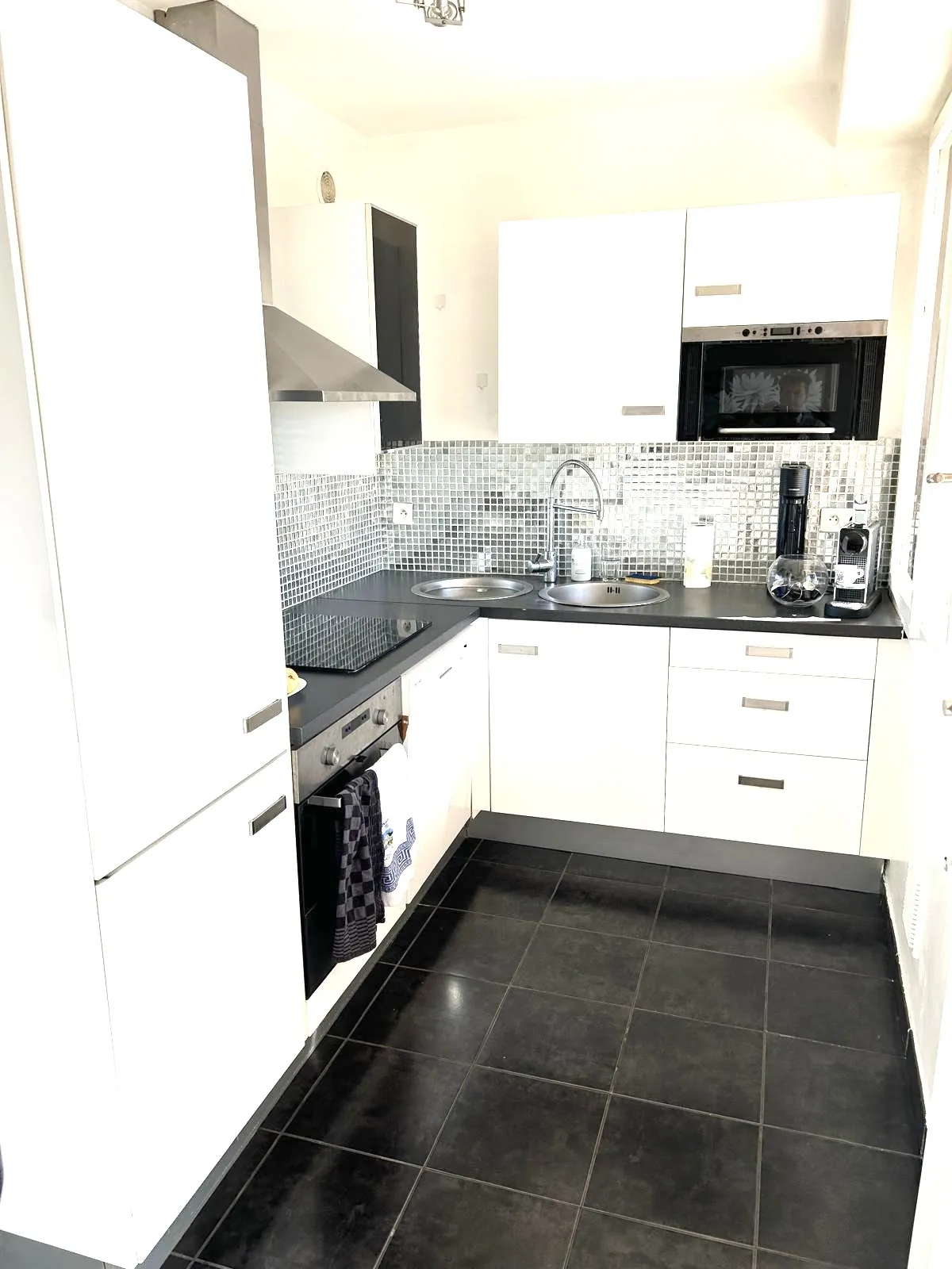 Appartement T2 avec terrasse et vue mer à Cannes – Résidence de standing 
