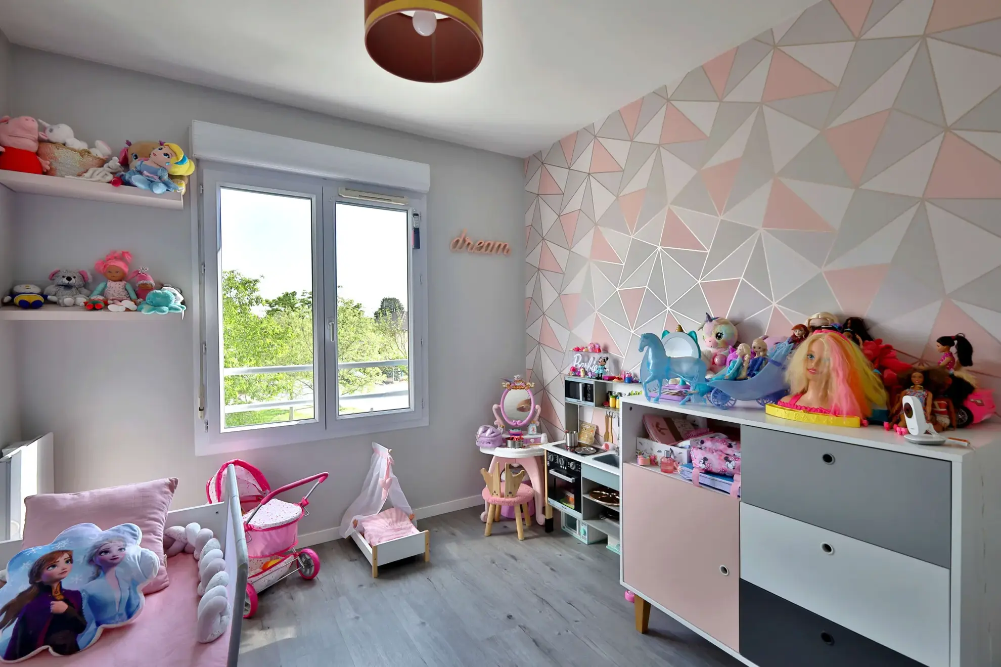 Appartement T4 de 79,92 m² avec balcon et garage à Corbas 