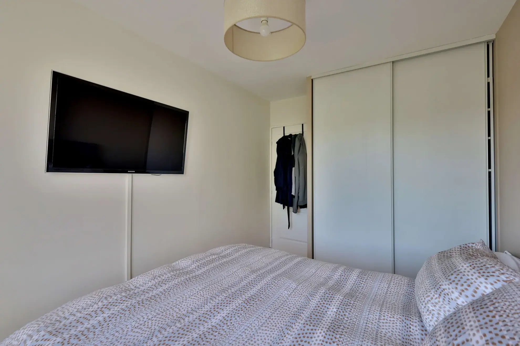 Appartement T4 de 79,92 m² avec balcon et garage à Corbas 