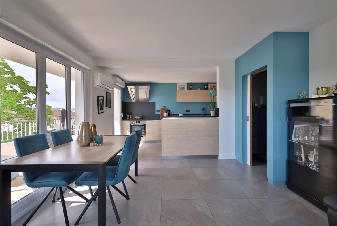 Appartement T4 de 79,92 m² avec balcon et garage à Corbas 
