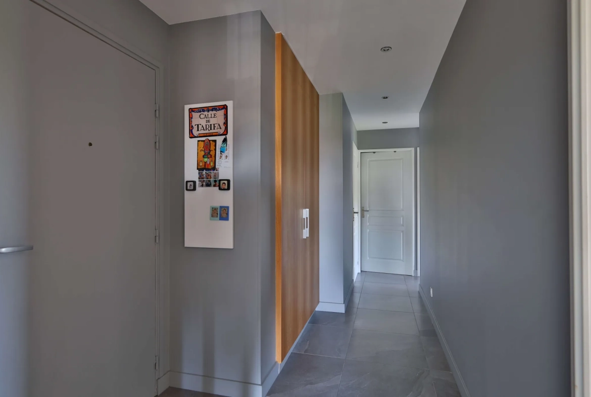 Appartement T4 de 79,92 m² avec balcon et garage à Corbas 