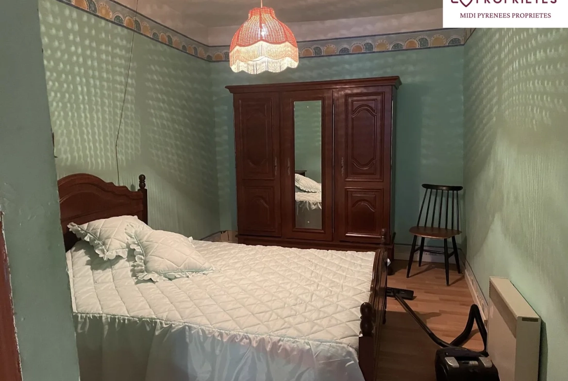 Maison de village à vendre à Le Fossat avec potentiel de rénovation 