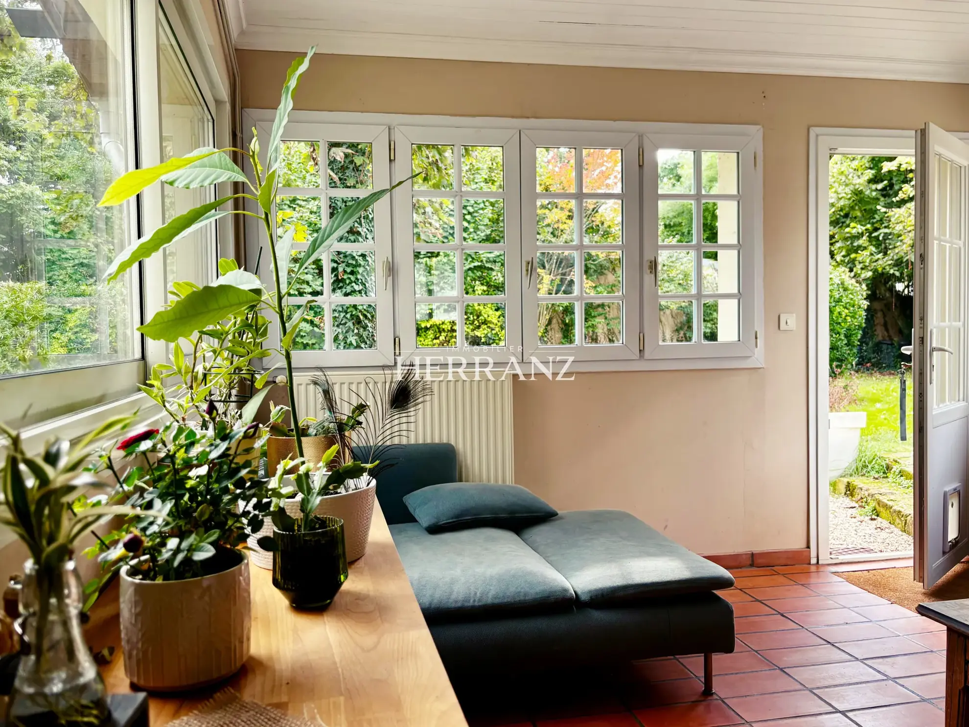 Charmante maison en pierre à Saint-Germain-du-Puch avec 3 chambres, terrasse et grand jardin près de Libourne 