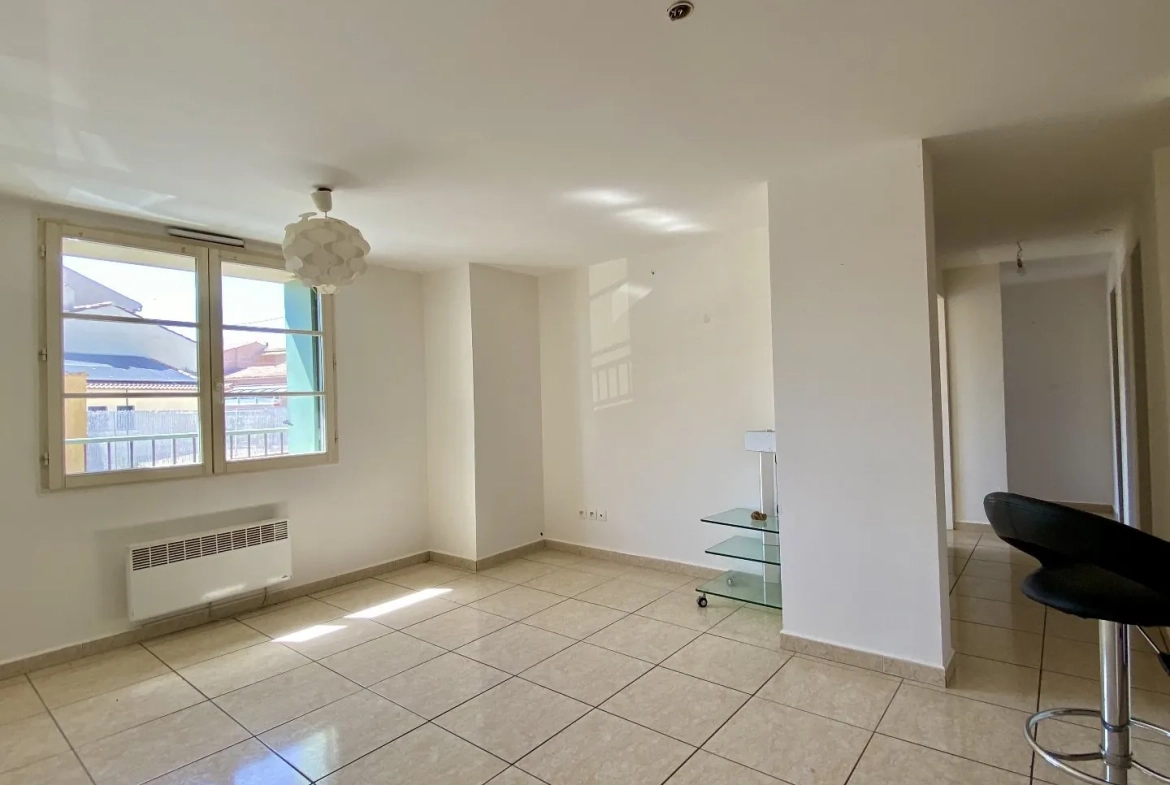 Appartement 3 pièces à Vias, loué, 54 m² avec forte rentabilité 