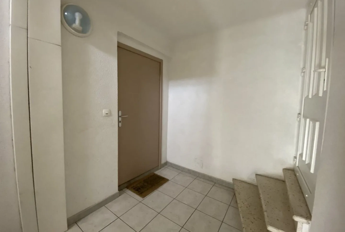 Appartement 3 pièces à Vias, loué, 54 m² avec forte rentabilité 
