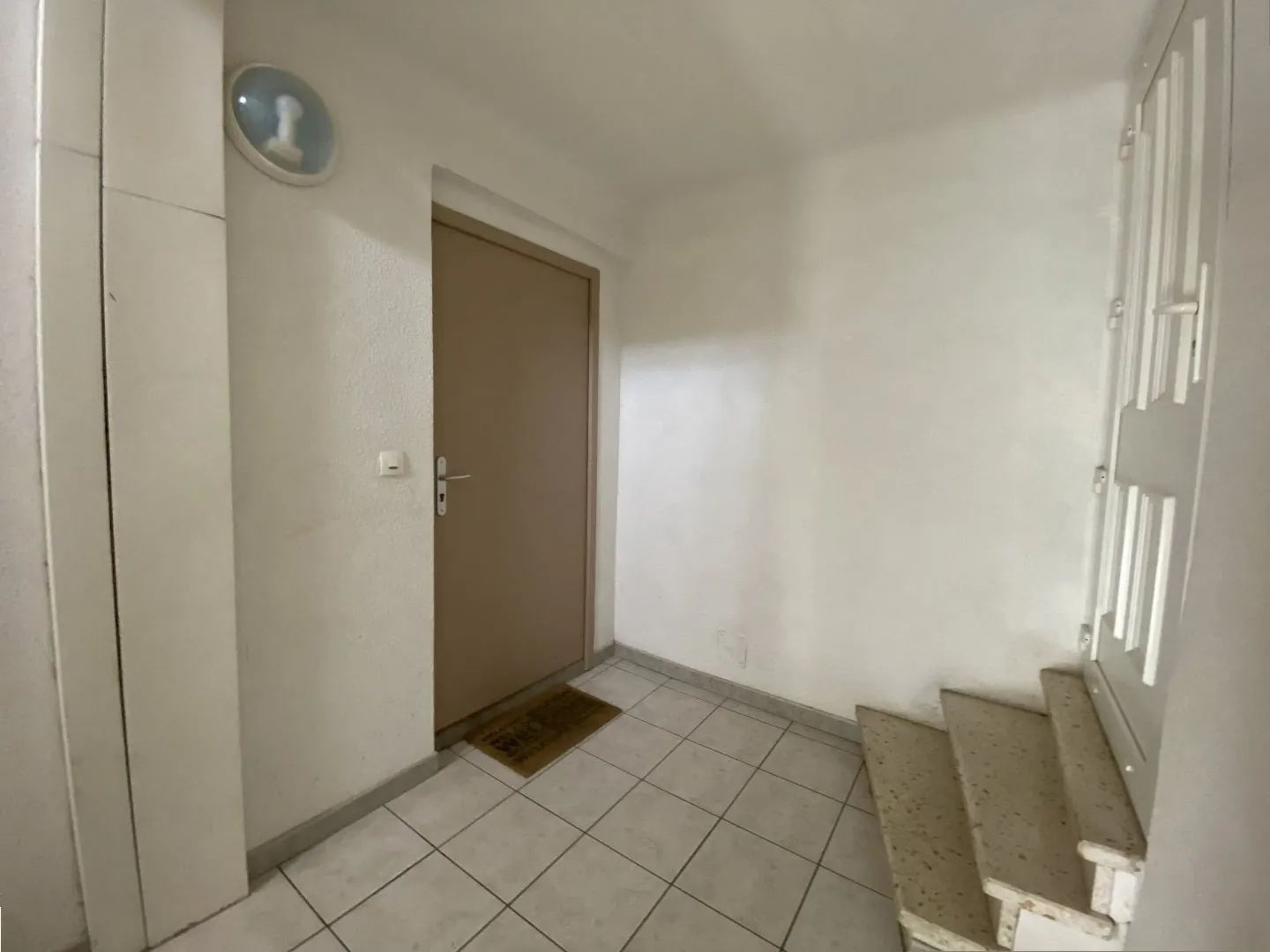 Appartement 3 pièces à Vias, loué, 54 m² avec forte rentabilité 
