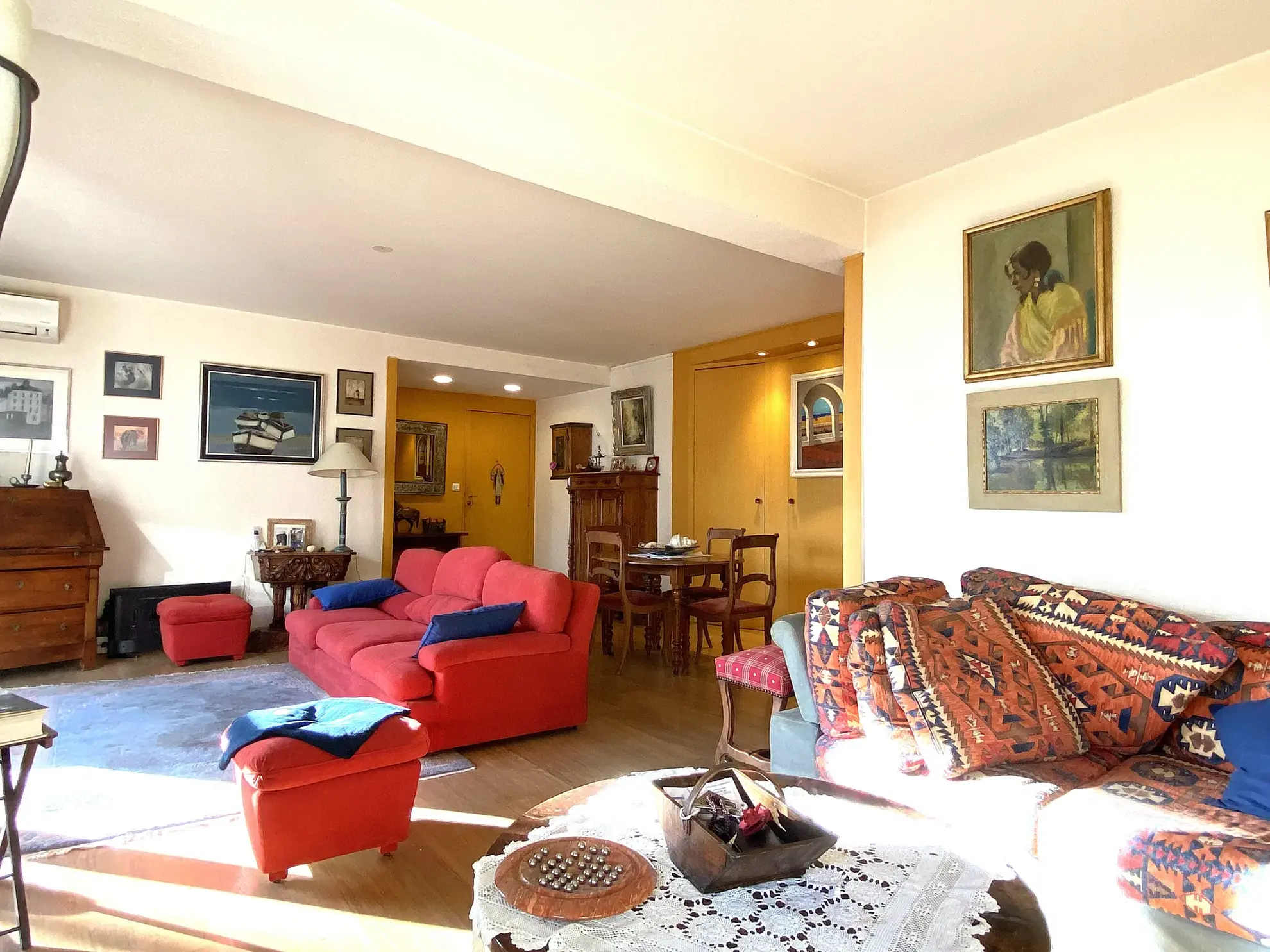 Appartement T4 avec terrasse, parking et résidence avec piscine à Perpignan 