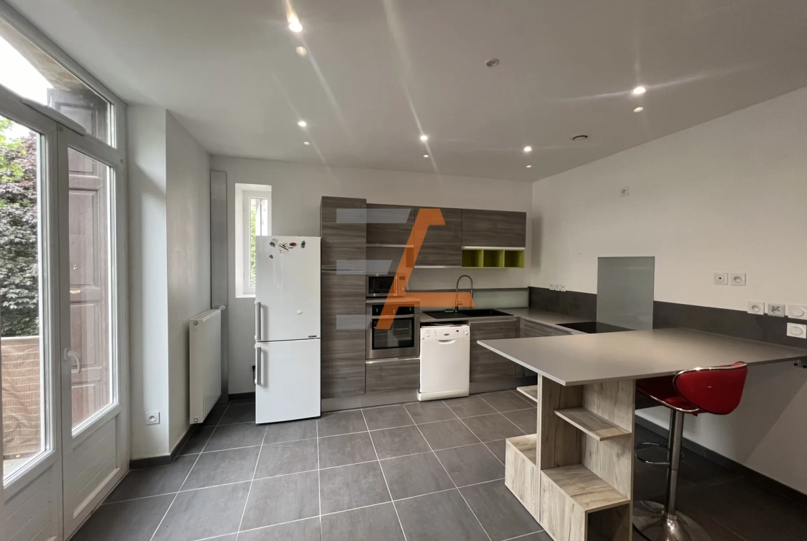 Appartement T3 lumineux avec balcons et parking à Aurec-sur-Loire 