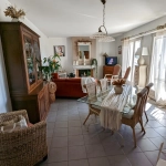 Appartement à Magne de 119 m² avec 4 chambres, cour et balcon